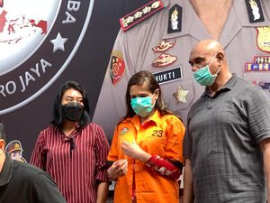 6 Fakta DJ Chantal Dewi Ditangkap Gegara Narkoba 6 Fakta DJ Chantal Dewi Ditangkap Gegara Narkoba