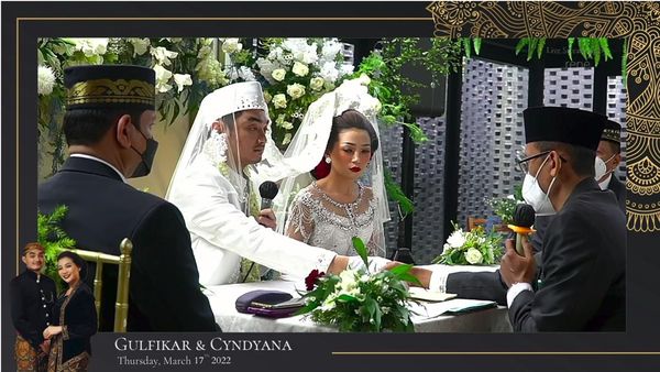 Momen Akad Nikah Adik Kriss Hatta, Cyndyana Lorens Si Mantan Pramugari