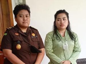 Duo Jaksa Gadungan Penipu Rp 2,2 M Ditangkap! Duo Jaksa Gadungan Penipu Rp 2,2 M Ditangkap!