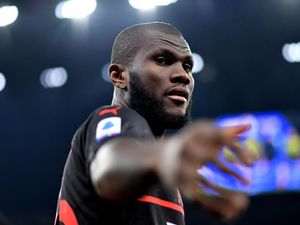 Kessie Tolak Kontrak Baru dari Milan Gara-gara Komisi Agen