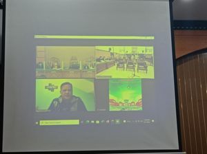 Debat Kuasa Hukum Napoleon dengan Hakim, Protes soal Surat Damai M Kace Debat Kuasa Hukum Napoleon dengan Hakim, Protes soal Surat Damai M Kace