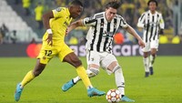 Tuan rumah memulai dengan mendominasi dan berjalan demikian sampai 15 menit terakhir. Namun sisa waktu pertandingan menjadi bencana buat Juventus. AP/Antonio Calanni.