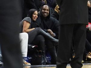 5 Bulan Pacaran, Kanye West Putus dari Kekasih yang Mirip Kim Kardashian 5 Bulan Pacaran, Kanye West Putus dari Kekasih yang Mirip Kim Kardashian