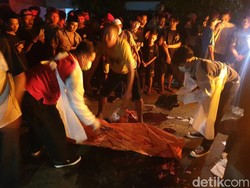 Motor Senggol Truk, Seorang Ibu Tewas Terlindas-Anaknya Selamat