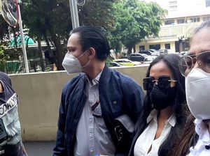 Korban Indra Kenz Datangi Bareskrim, Serahkan Tambahan Bukti Korban Indra Kenz Datangi Bareskrim, Serahkan Tambahan Bukti