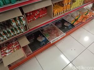 Minyak Goreng Kemasan Masih Langka di Kudus, Penjual: Ibu-ibu Bingung