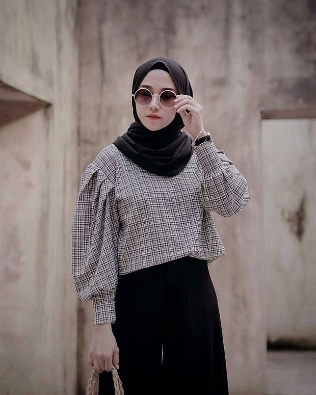 Model atasan untuk hijabers