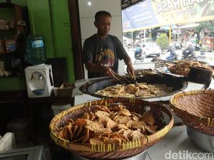 Pedagang Tempe Gorengan: Migor Susah Didapat-Harganya Mahal