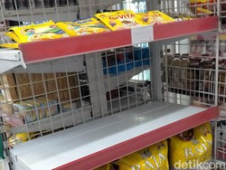 Harga Minyak Goreng Tanpa Subsidi Naik, Stok di Minimarket Kosong!