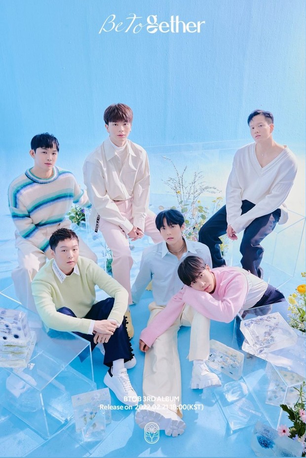 Potret BTOB dalam foto konsep Be Together