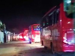Pelabuhan Banyuwangi Dipadati Ratusan Bus Tujuan Mandalika