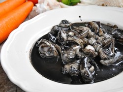 Cumi-cumi dan Mitos Ibu Hamil Suku Kaili di Sulawesi