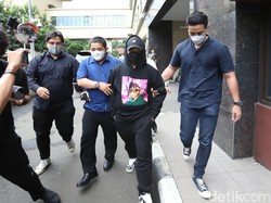 Weird Genius Bakal Manggung di Tomorrowland, Reza Arap Bekal Mie Instan