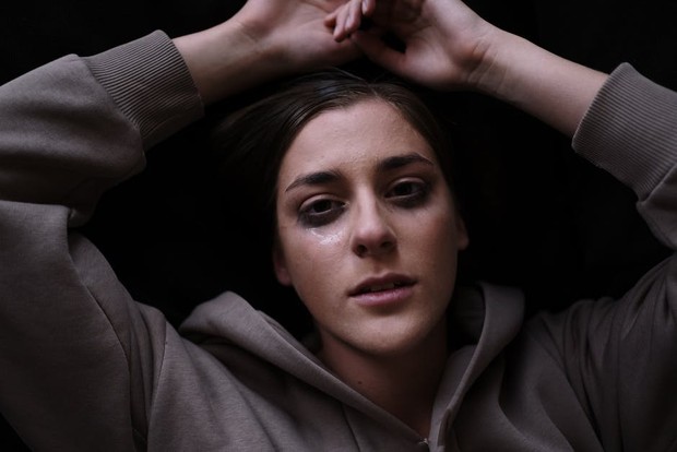 Selalu Iri dengan kehidupan orang lain hanya akan membuat diri tidak bahagia.