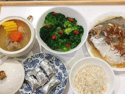 So Sweet! Suami Belajar Masak demi Siapkan Makanan untuk Istri yang Baru Melahirkan