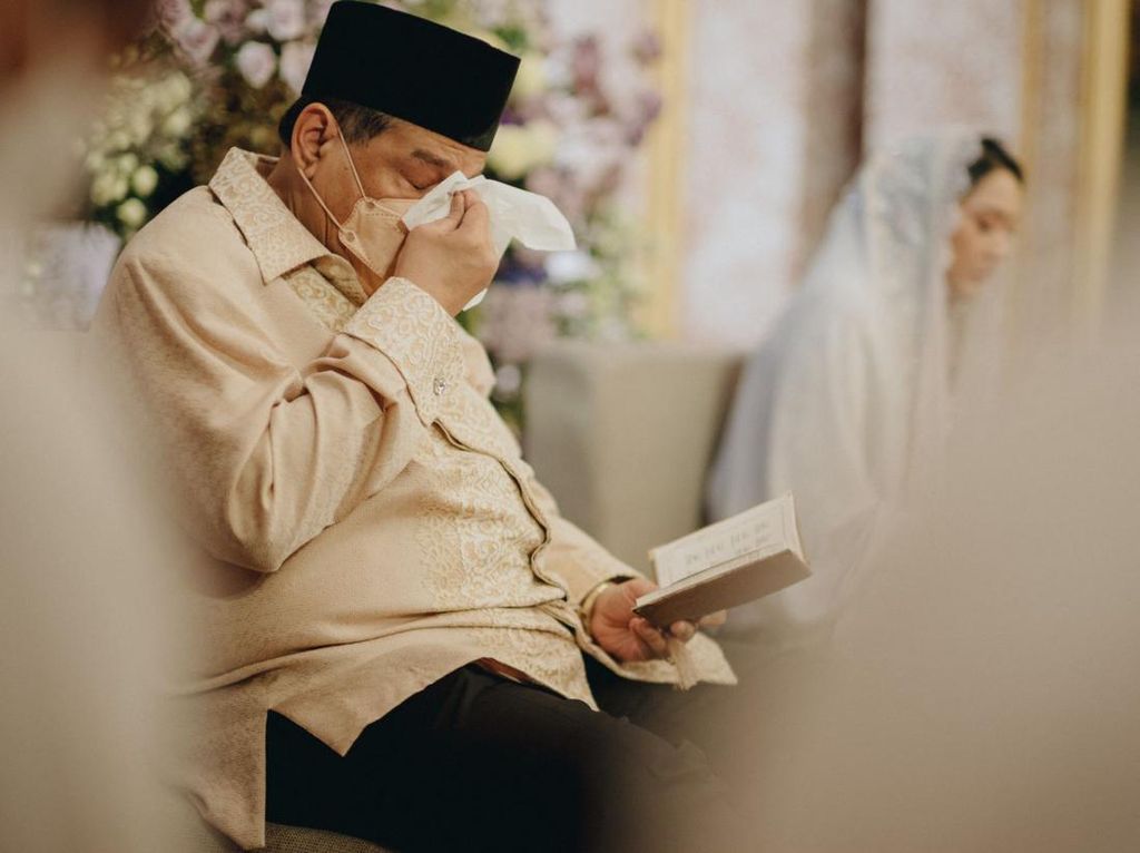 Doa Chairul Tanjung untuk Putri Tanjung yang Akan Menikah Doa Chairul Tanjung untuk Putri Tanjung yang Akan Menikah