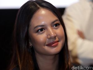 Aurelie Moeremans Idap Tumor Colli, Lakukan Suntik tapi Malah Seakan Lumpuh Aurelie Moeremans Idap Tumor Colli, Lakukan Suntik tapi Malah Seakan Lumpuh