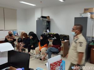 Satpol PP Kembali Bongkar Open BO MiChat di Kota Malang Satpol PP Kembali Bongkar Open BO MiChat di Kota Malang