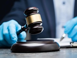 WNI Akan Diadili di Singapura Usai Pamer Alat Kelamin ke Pramugari