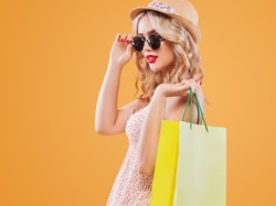 Gampang Silau Saat Crazy Rich Pamer Harta, Ini Kemungkinan Psikologisnya