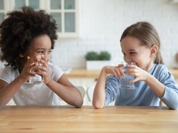 Waspada Dehidrasi, Kenali Penyebab, Gejala, dan Cara Mencegahnya