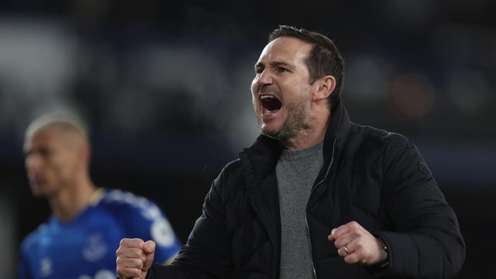 Soccer Football - Premier League - Everton v Newcastle United - Goodison Park, Liverpool, Britain - March 17, 2022 Everton manager Frank Lampard celebrates after the match Action Images via Reuters/Lee Smith EDITORIAL USE ONLY. No use with unauthorized audio, video, data, fixture lists, club/league logos or live services. Online in-match use limited to 75 images, no video emulation. No use in betting, games or single club /league/player publications.  Please contact your account representative for further details.