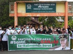 Ganjar Dapat Dukungan dari Santri di Kalbar agar Maju Pilpres
