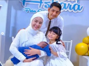 8 Gaya Hijab Amanda Manopo Saat Akikah Anak di Ikatan Cinta 8 Gaya Hijab Amanda Manopo Saat Akikah Anak di Ikatan Cinta