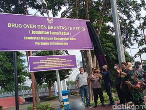 Jembatan Lama Kediri Berusia 153 Tahun Dibuka Lagi untuk Kendaraan Non Mesin