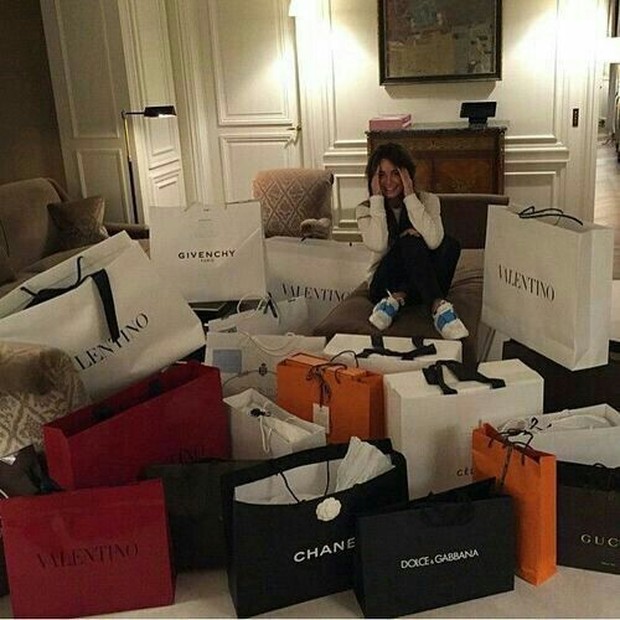 Kalap Flexing Terjadi Karena Kurang Kontrol Diri/ Foto : pinterest.com/Wattpad