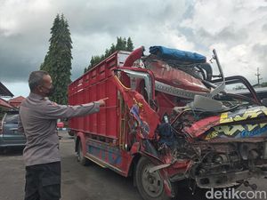 Dua Truk Adu Banteng di Talun Blitar, Kedua Sopir Selamat