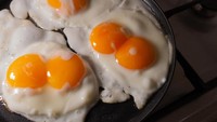 Benarkah Kuning Telur Bikin Kolesterol Naik? Ini Faktanya