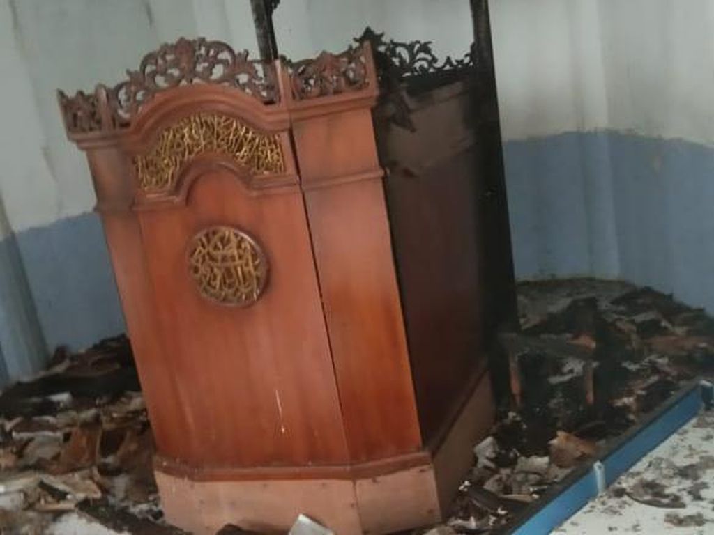 Polisi Duga Mimbar Masjid di Pidie Aceh Terbakar Gegara Korsleting Listrik