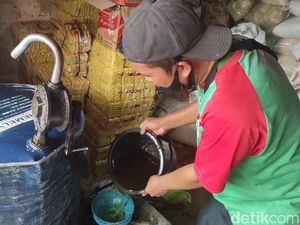 Upaya Pemprov Jatim Kendalikan Harga Minyak Goreng Curah Rp 14 Ribu/Liter