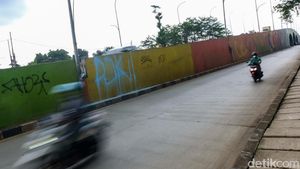 Miris, Flyover Instagrammable di Tangsel Jadi Korban Vandalisme