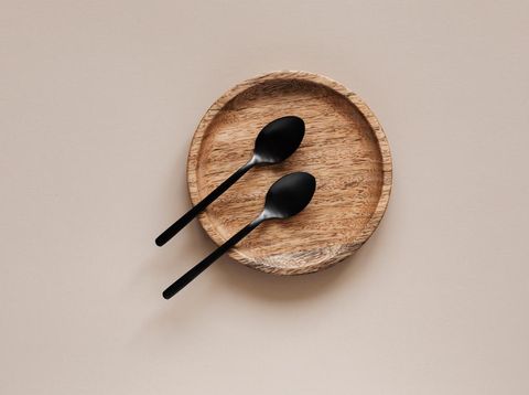 Ilustrasi peralatan makan