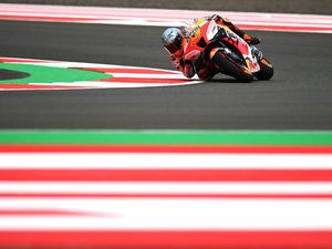 Pol Espargaro Jadi yang Tercepat di Latihan Bebas 1 MotoGP Mandalika Pol Espargaro Jadi yang Tercepat di Latihan Bebas 1 MotoGP Mandalika