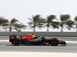 Sergio Perez Raih Pole Position Perdana di GP Arab Saudi