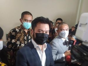 Rudy Salim Dicecar Penyidik soal Jual Beli Mobil dengan Indra Kenz Rudy Salim Dicecar Penyidik soal Jual Beli Mobil dengan Indra Kenz