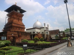 Jadwal Buka Puasa Kudus, Pati dan Sekitarnya Minggu 10 April 2022