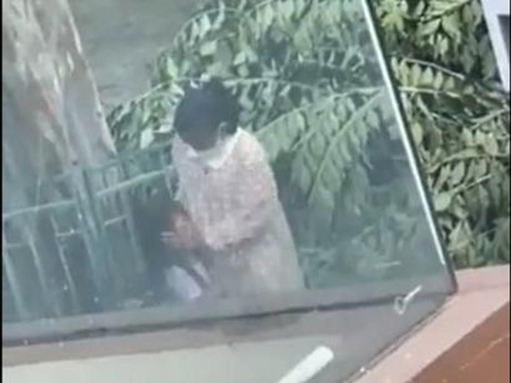 Polisi Tangkap 2 ART yang Aniaya Anak Majikan di Jakbar Polisi Tangkap 2 ART yang Aniaya Anak Majikan di Jakbar
