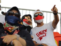 Snapshots: Begini Gaya Ganjar Saat Nonton Kualifikasi MotoGP di Mandalika