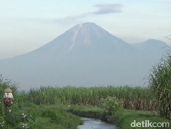 10 Gunung Tertinggi Indonesia, Dua Ada di Jatim