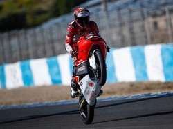 Berhasil Start di Baris Terdepan, Mario Aji Dipuji Aleix Espargaro