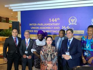 Presiden Jokowi Akan Buka Acara IPU Ke-144 di Bali Presiden Jokowi Akan Buka Acara IPU Ke-144 di Bali