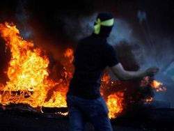 Mungkinkah Invasi Ukraina Menginspirasi Musim Semi Arab Jilid Dua?