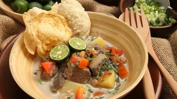 Slurpp! 10 Resep Soto Kuah Santan Nikmat, Ada Soto Betawi dan Coto Makassar