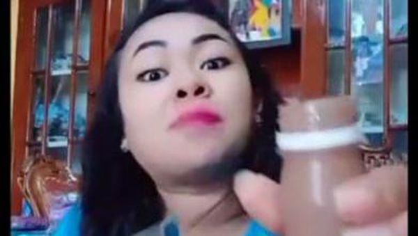 Momen Heboh Tante Lala Saat Review Makanan dan Jualan Jajanan Pasar