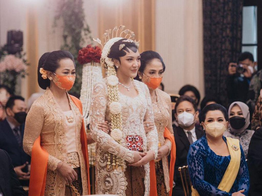 Menu dan Hampers yang Dihadirkan di Acara Pernikahan Putri Tanjung