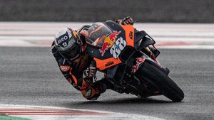 Selain Oliveira, Pembalap Ini Sukses Taklukan Sirkuit Baru. Siapakah?